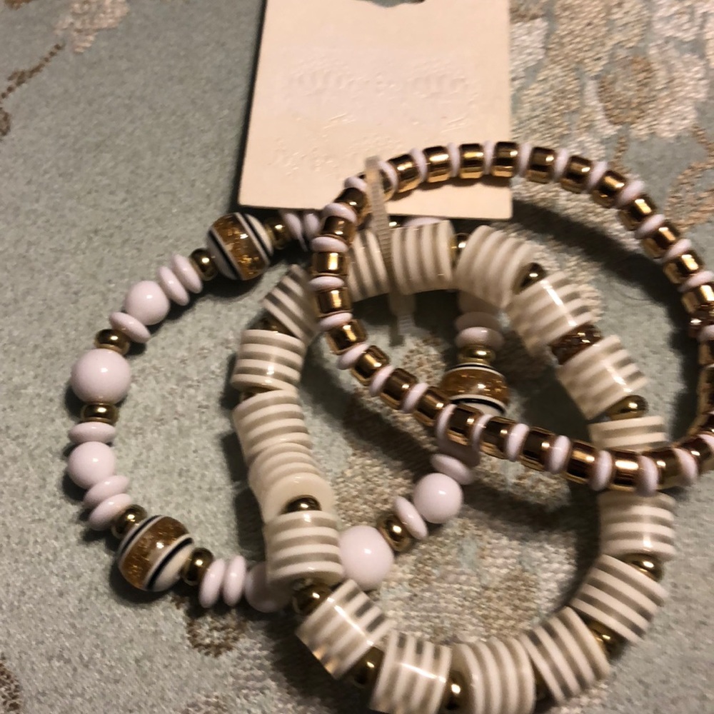 🌟3pc White beaded bracelets costume jewelry - Picture 2 of 2